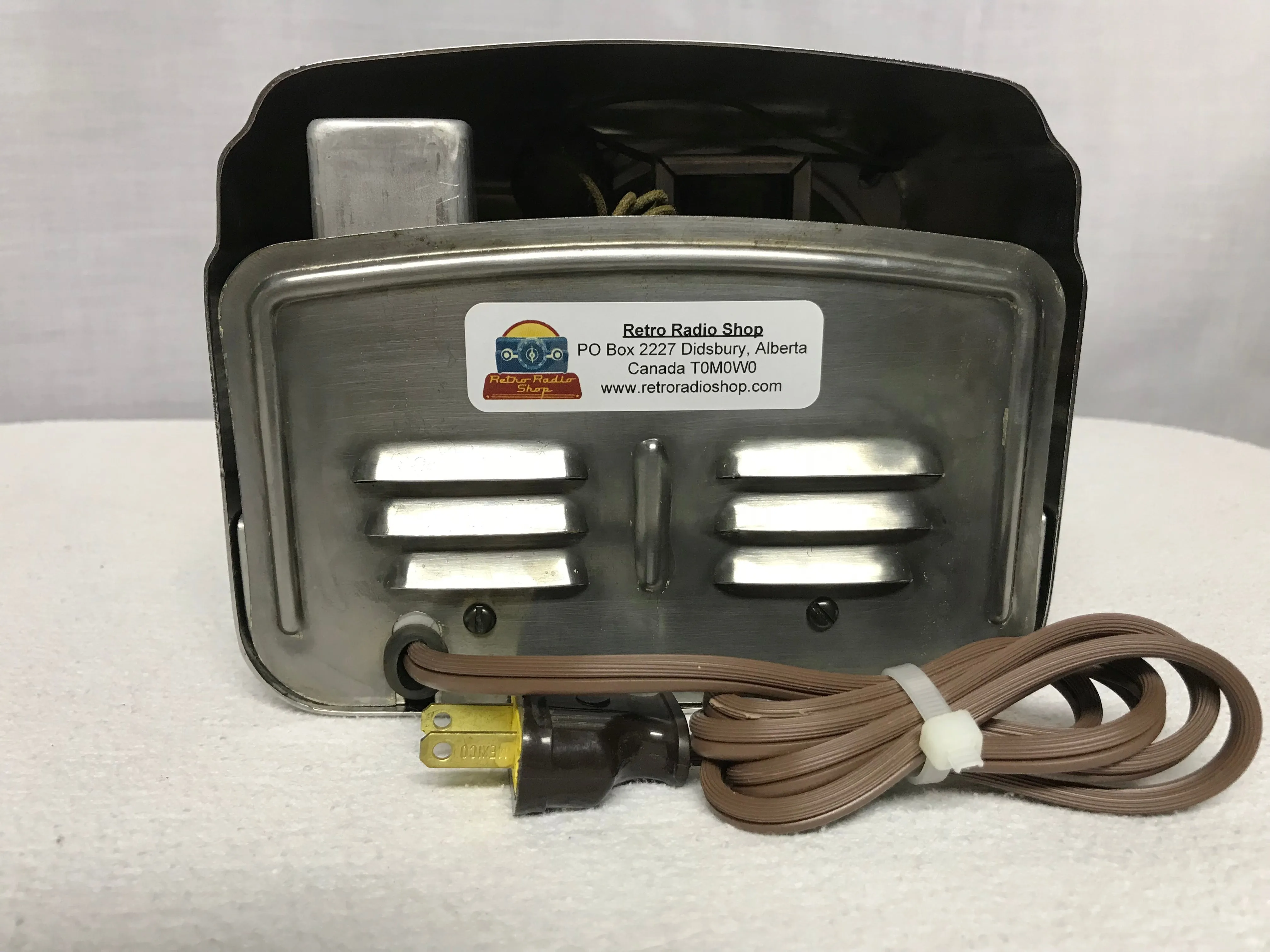 1946 Arvin 444AM Tube Radio With Bluetooth input.