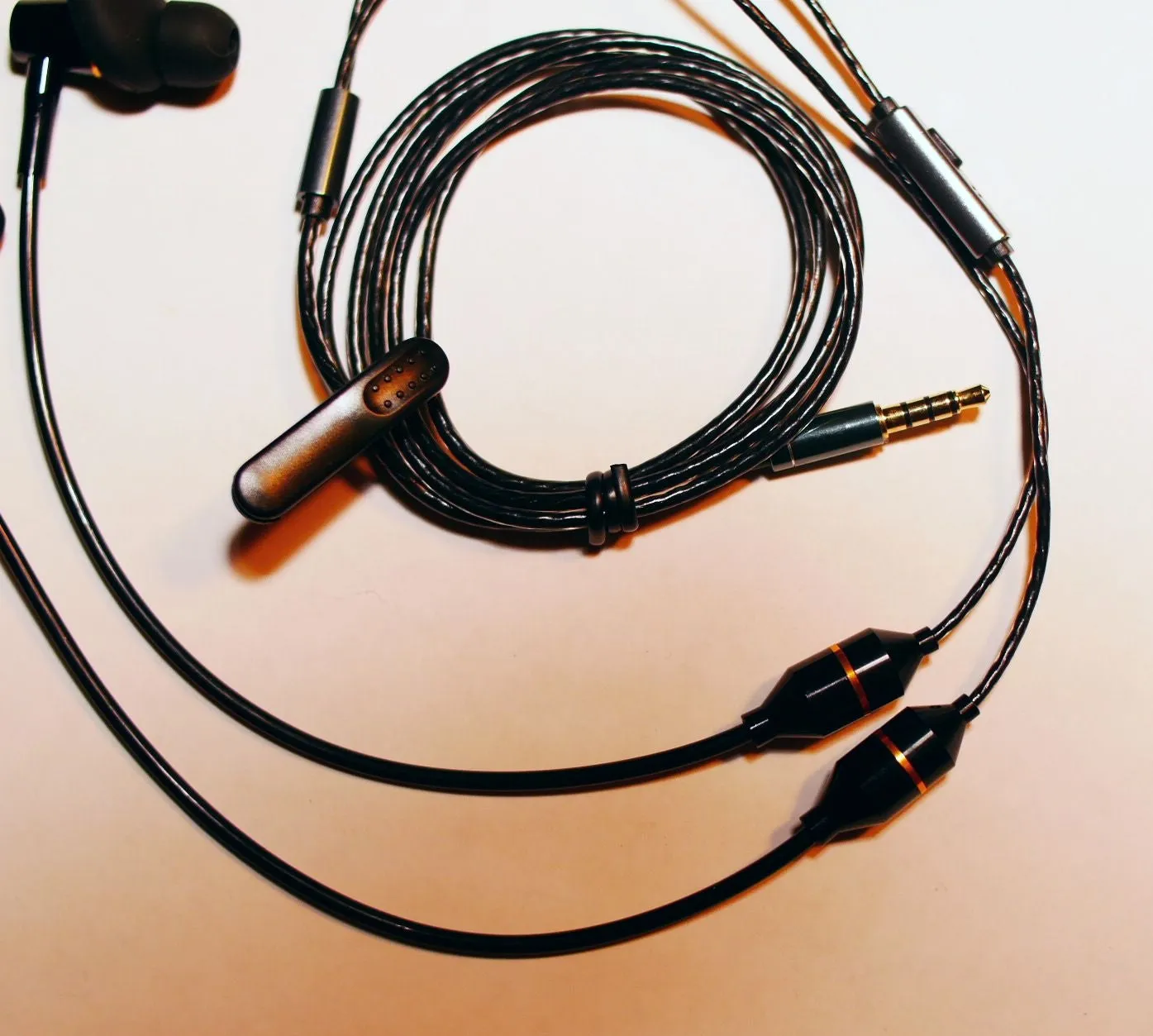 AirTube Anti-Radiation Headset for mobile phones tablets & wireless devices