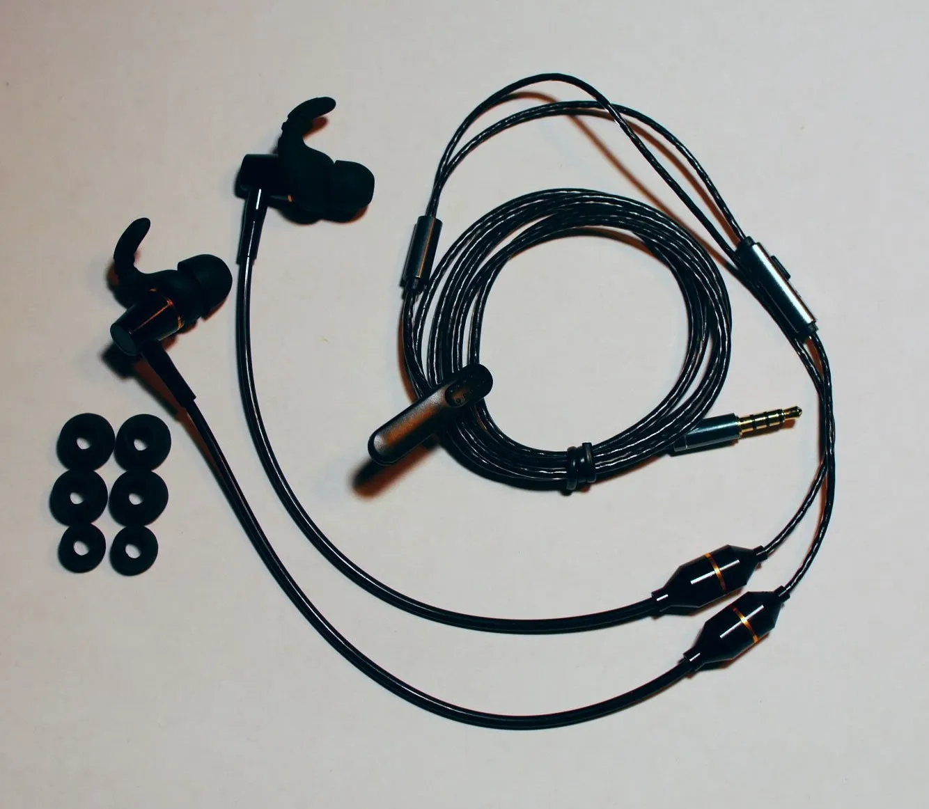 AirTube Anti-Radiation Headset for mobile phones tablets & wireless devices