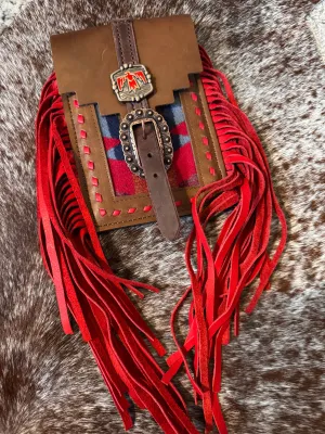 Back cinch saddle cell phone holder