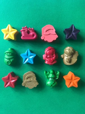 Box of 10 Christmas Crayons