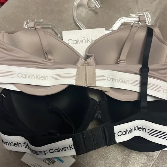 Calvin Klein two pack, lightly lined, Demi bras, convertible, straps, new