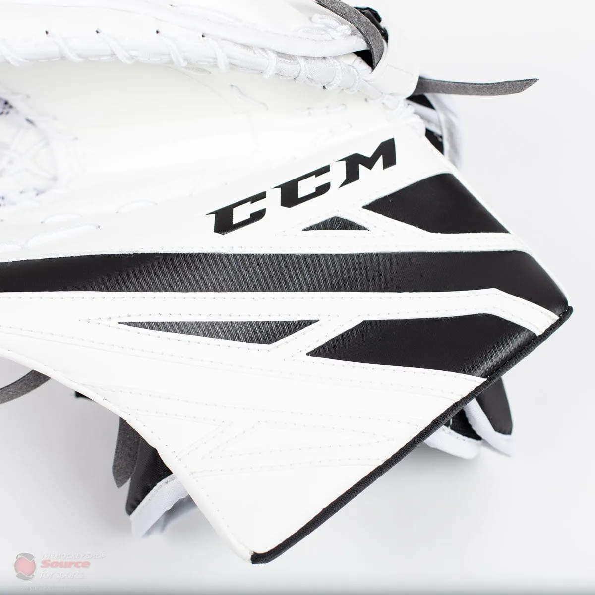 CCM Extreme Flex E4.5 Junior Goalie Catcher - Source Exclusive