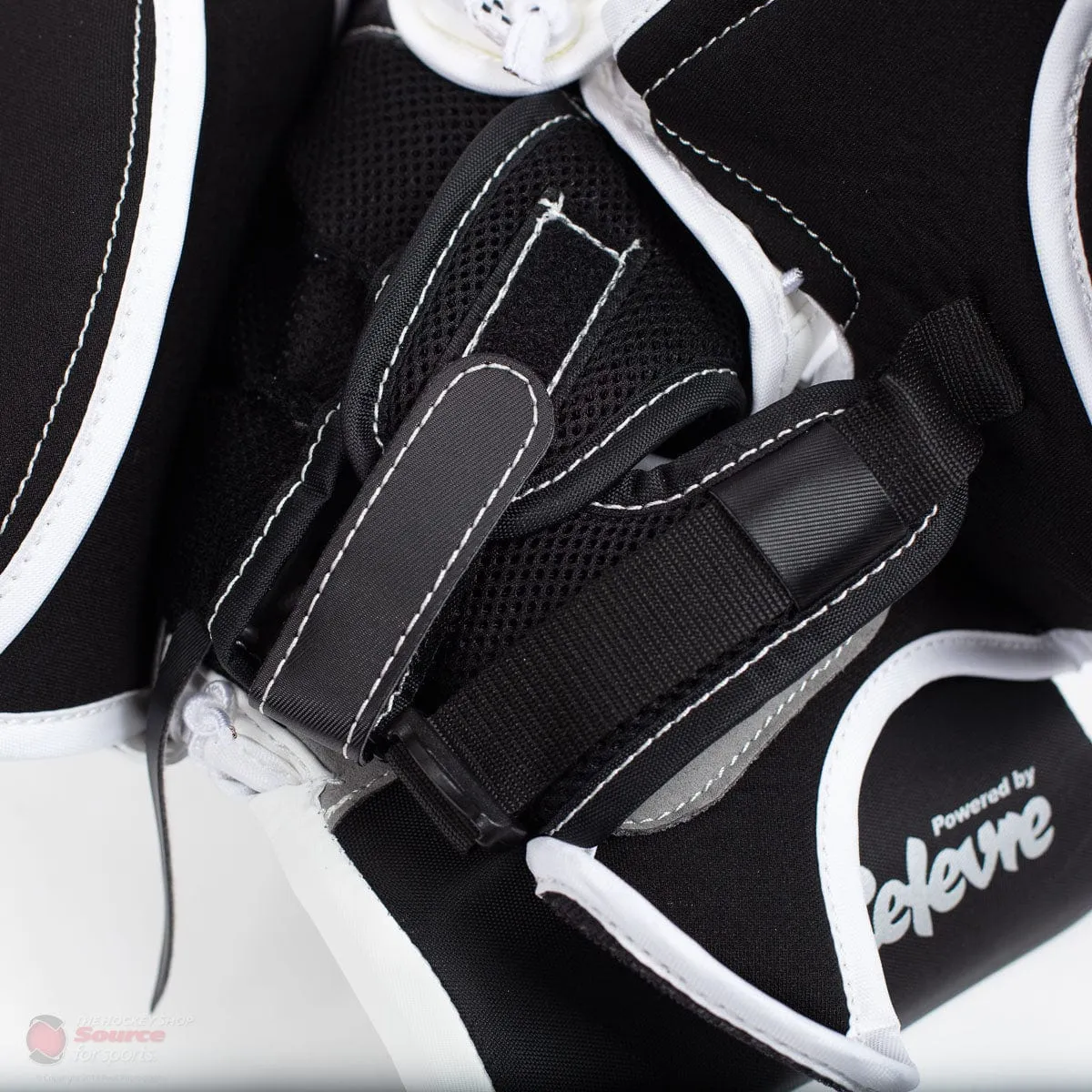 CCM Extreme Flex E4.5 Junior Goalie Catcher - Source Exclusive