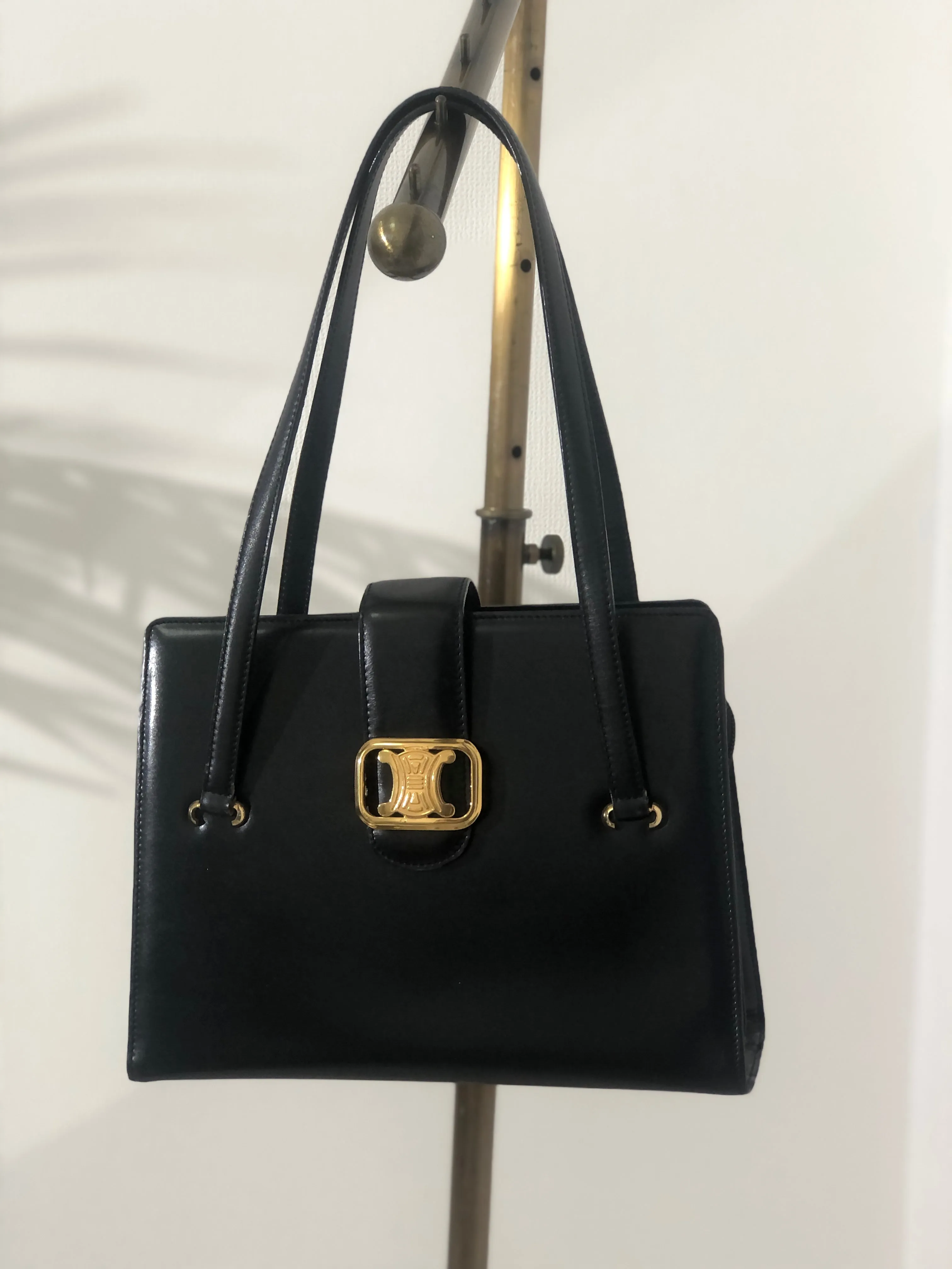 CELINE Triomphe Leather Shoulder bag Black Vintage kuynak