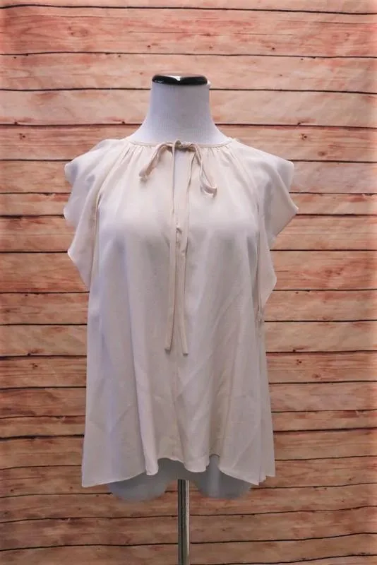 Chloe Blouse Blush Silk Crepe Size 38 Flutter Sleeve Keyhole Top