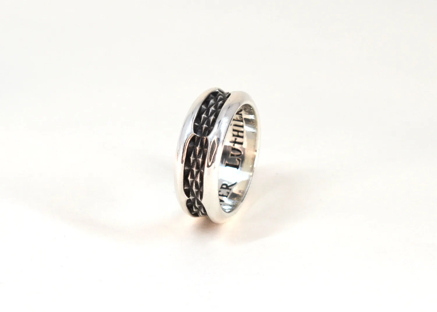 Diamond Hatch Band Ring