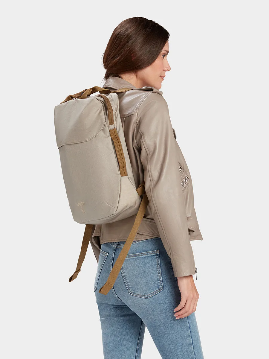 Downwind Light Backpack