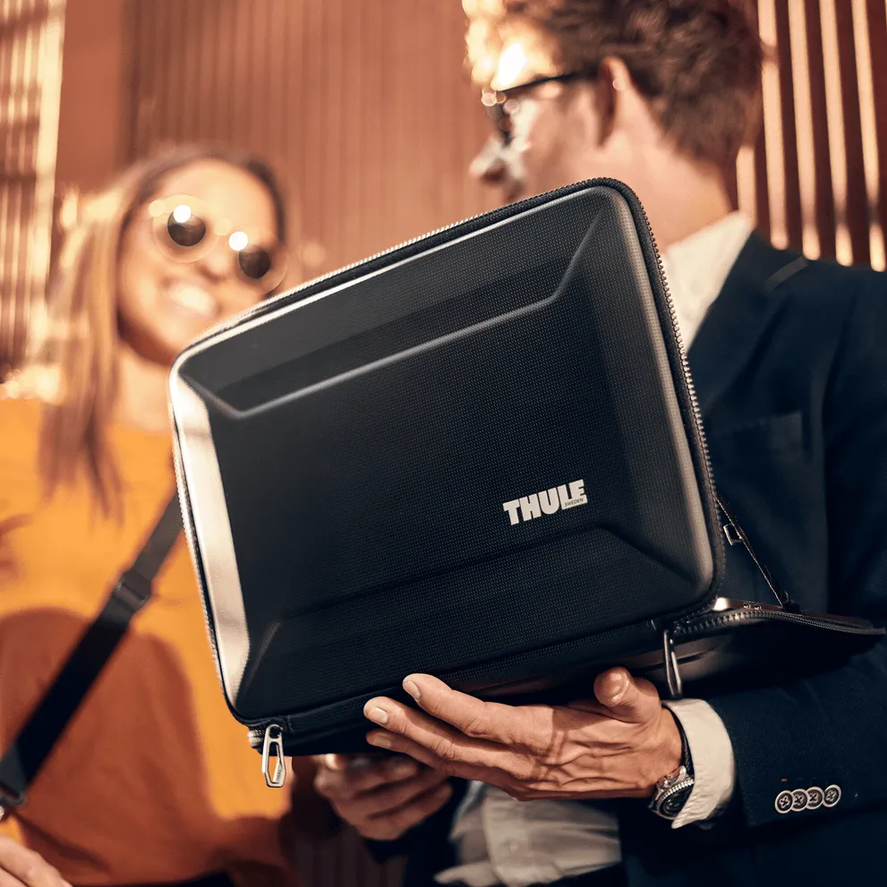 Gauntlet Macbook Pro Sleeve 14"