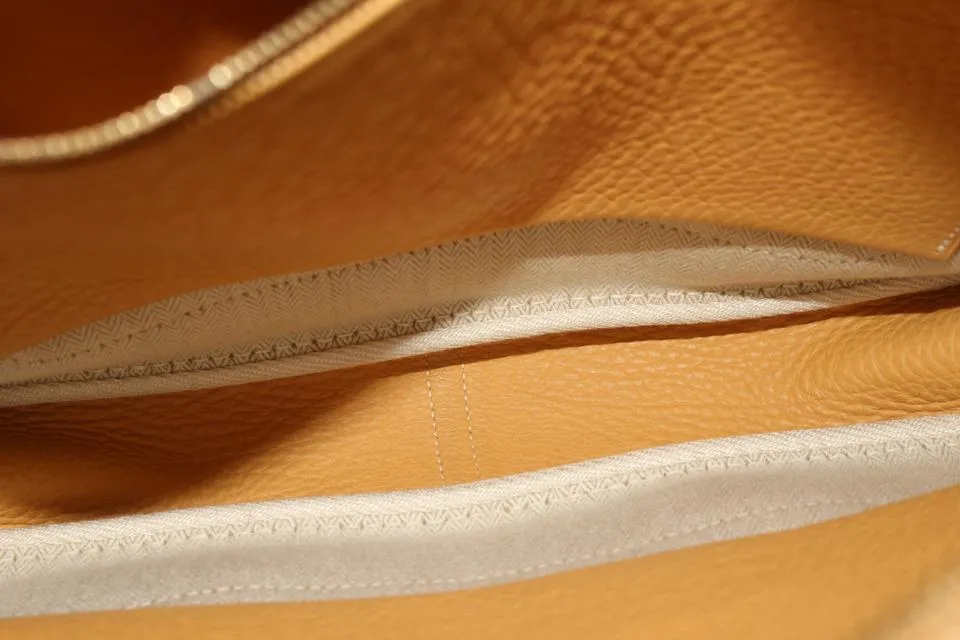 Hermès Amazonia x Fjord Leather Sable Trim II 31 Hobo Bag 365her525