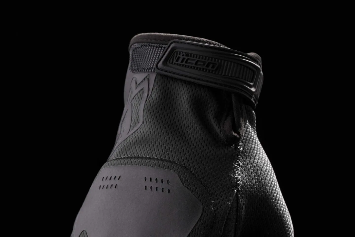 Icon Hooligan Insulated CE Gloves - Black