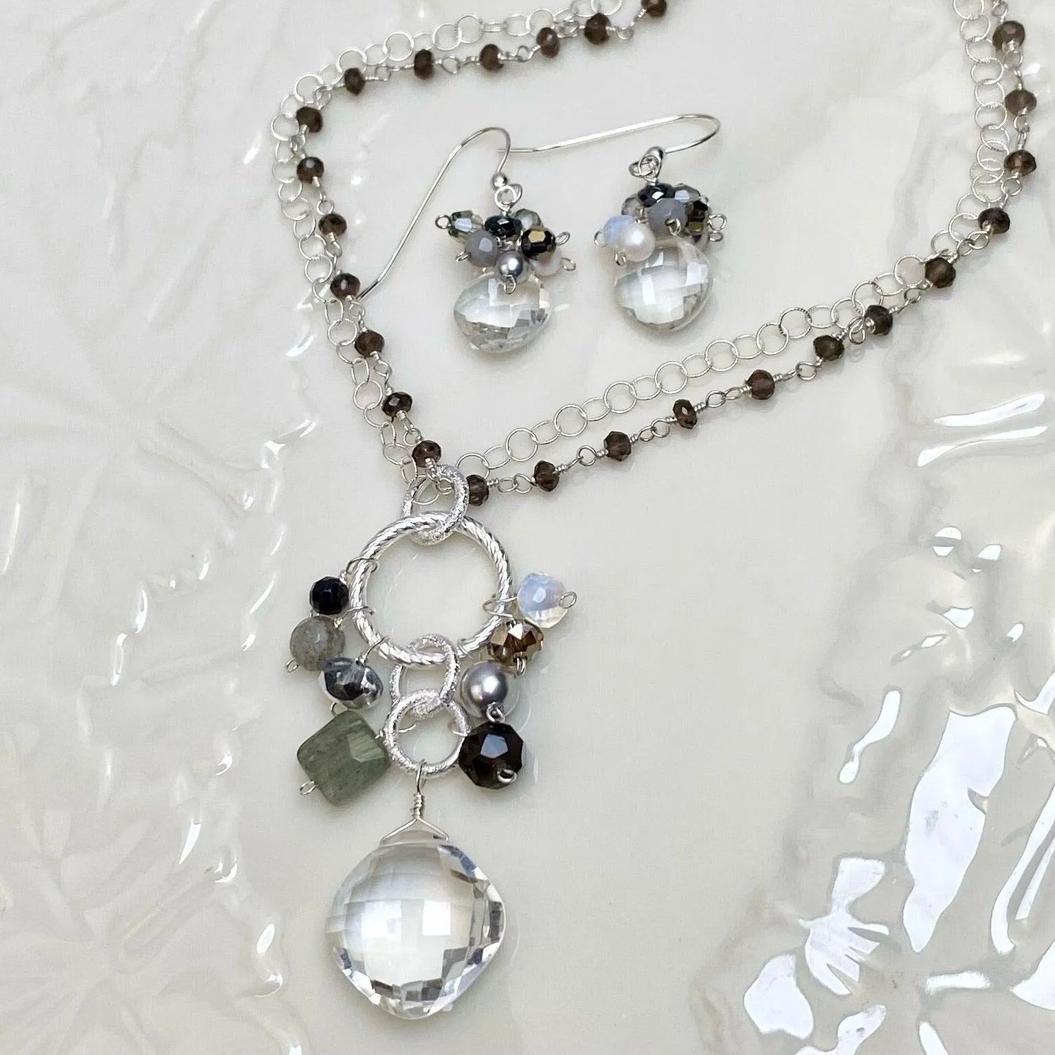 Jeanie Black & White Convertible Necklace