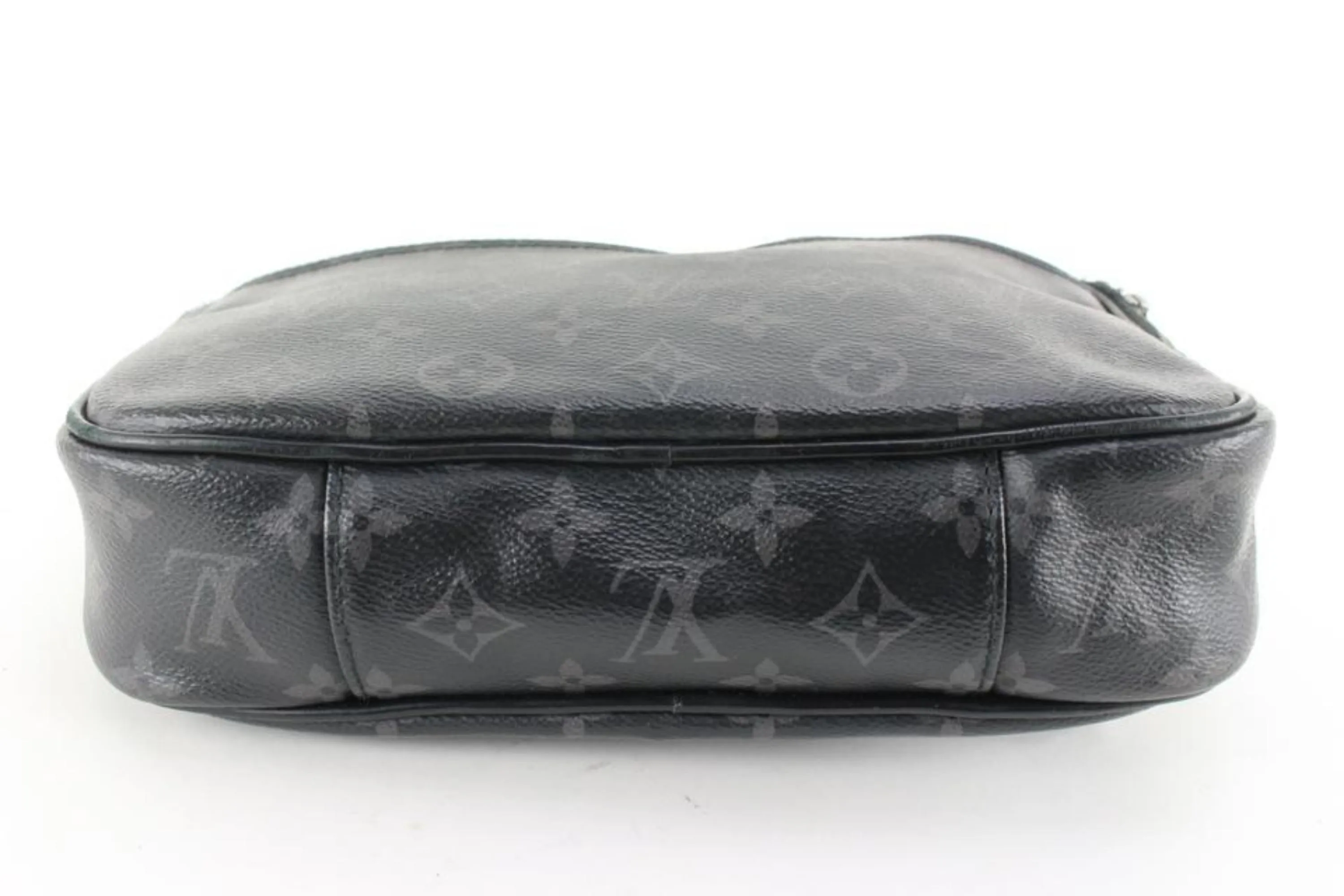 Louis Vuitton Black Monogram Eclipse Explorer 96lk411s