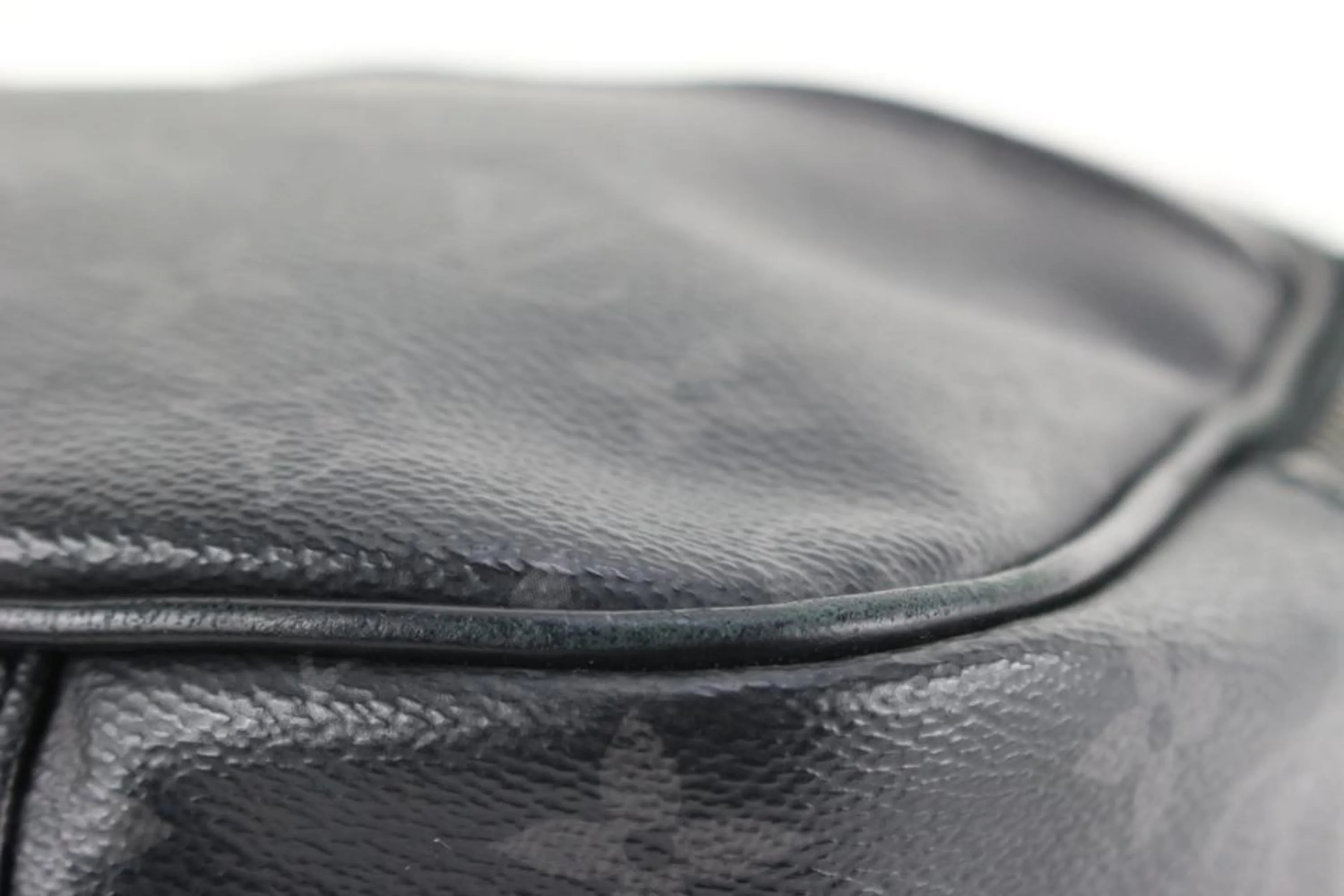 Louis Vuitton Black Monogram Eclipse Explorer 96lk411s