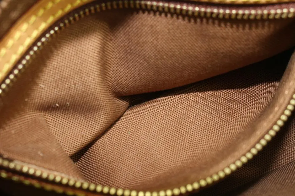 Louis Vuitton Monogram Trotteur Crossbody 97lk329s