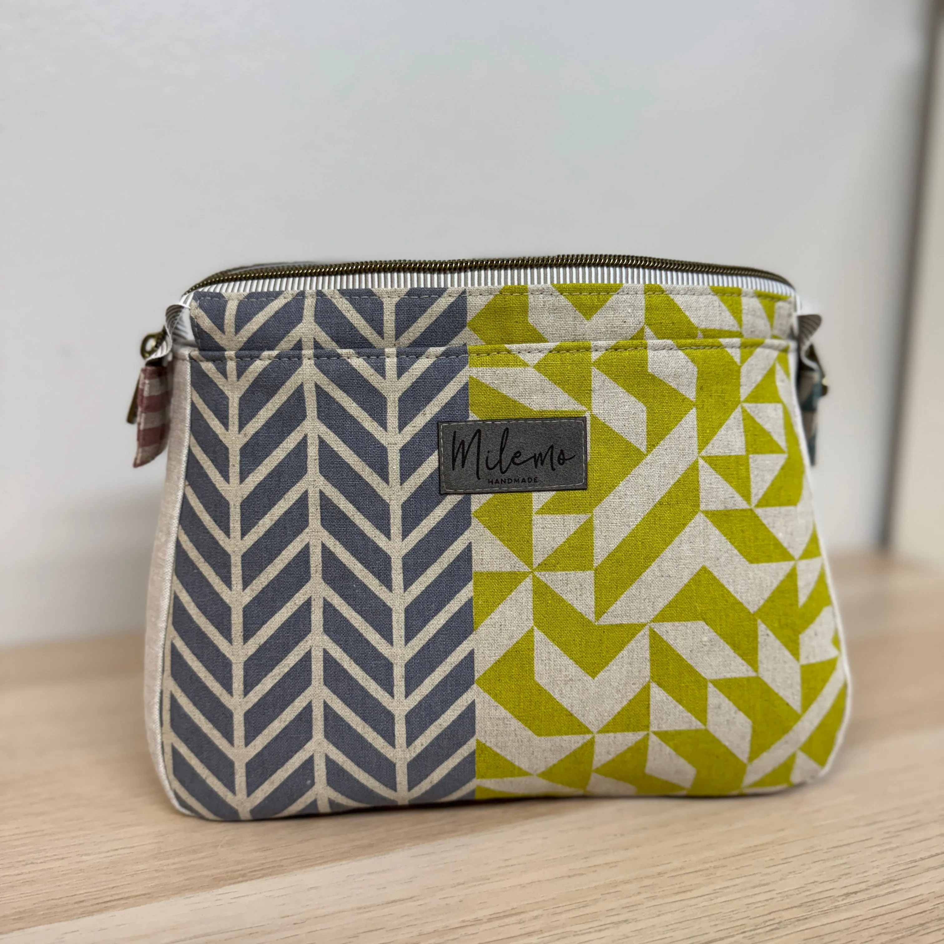 Medium Plover Pouch