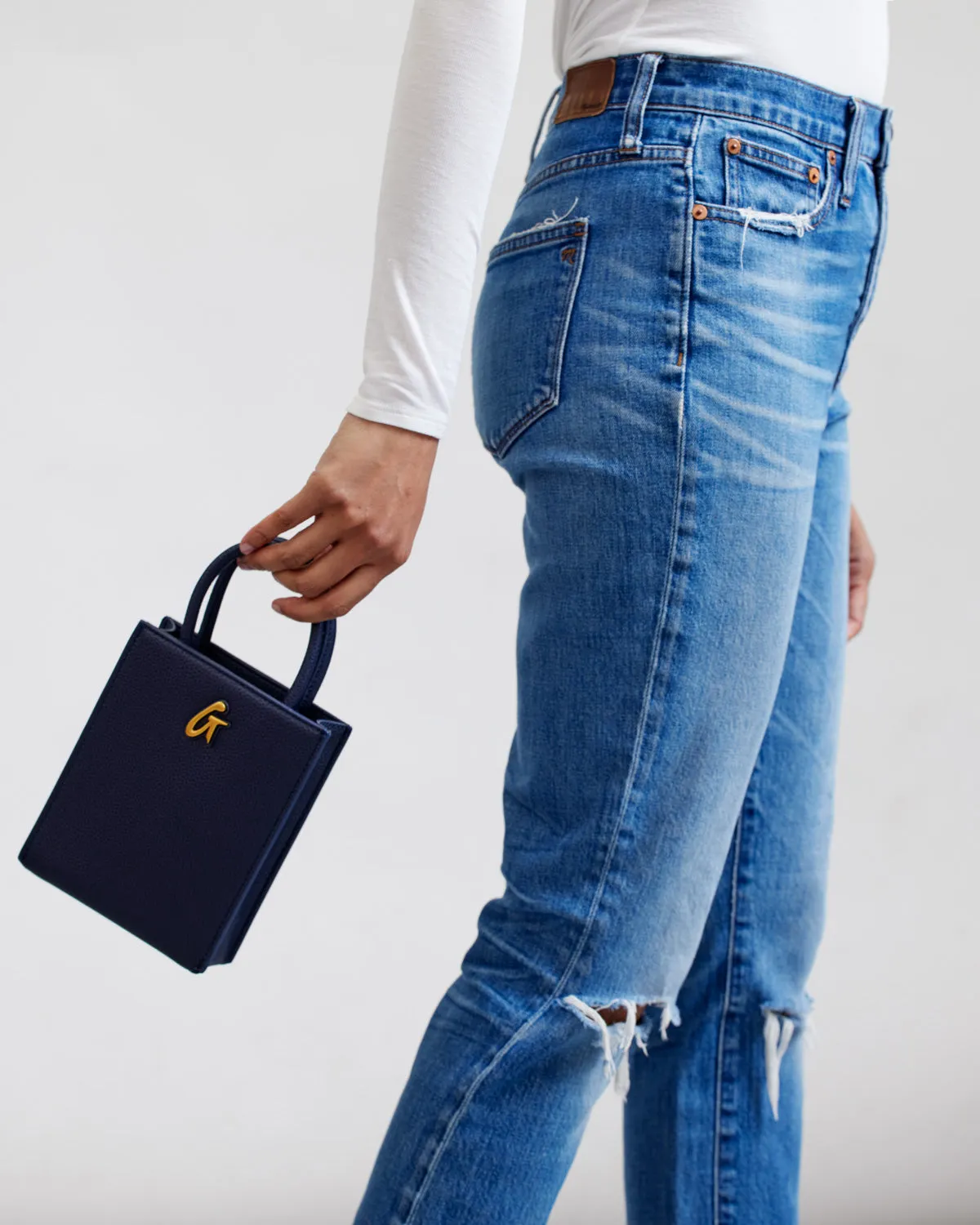 MINI PEBBLE TOTE - NAVY