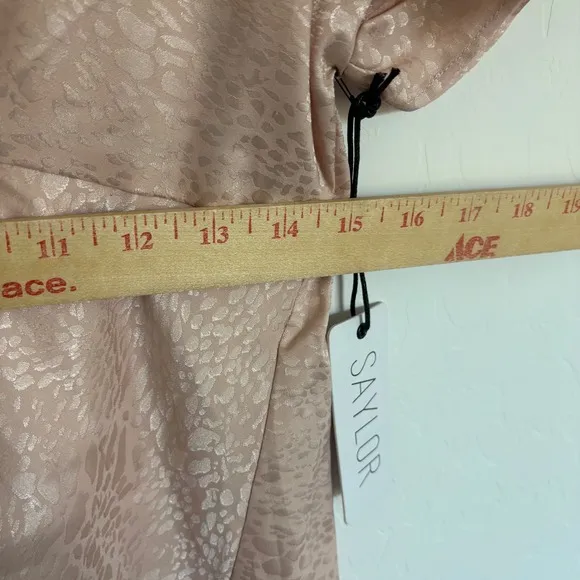 New Saylor Brookey Blush Dress Ruffle Sleeve Party Cocktail Mini Size L
