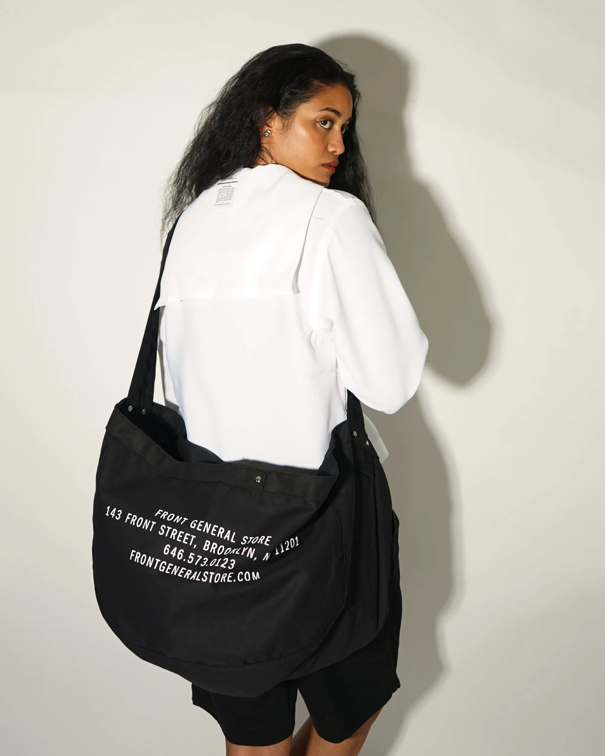 Newspaper Bag / Black