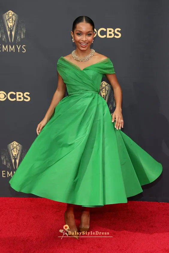 Off The Shoulder Short Green Party Dress