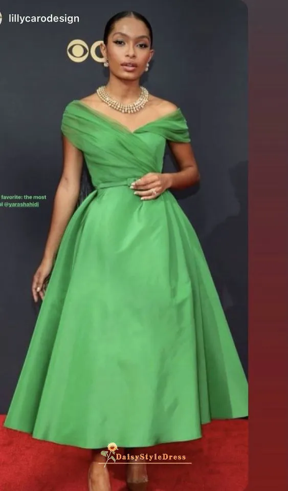 Off The Shoulder Short Green Party Dress
