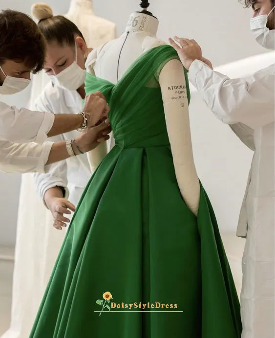Off The Shoulder Short Green Party Dress