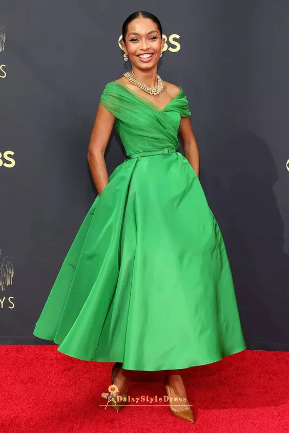 Off The Shoulder Short Green Party Dress