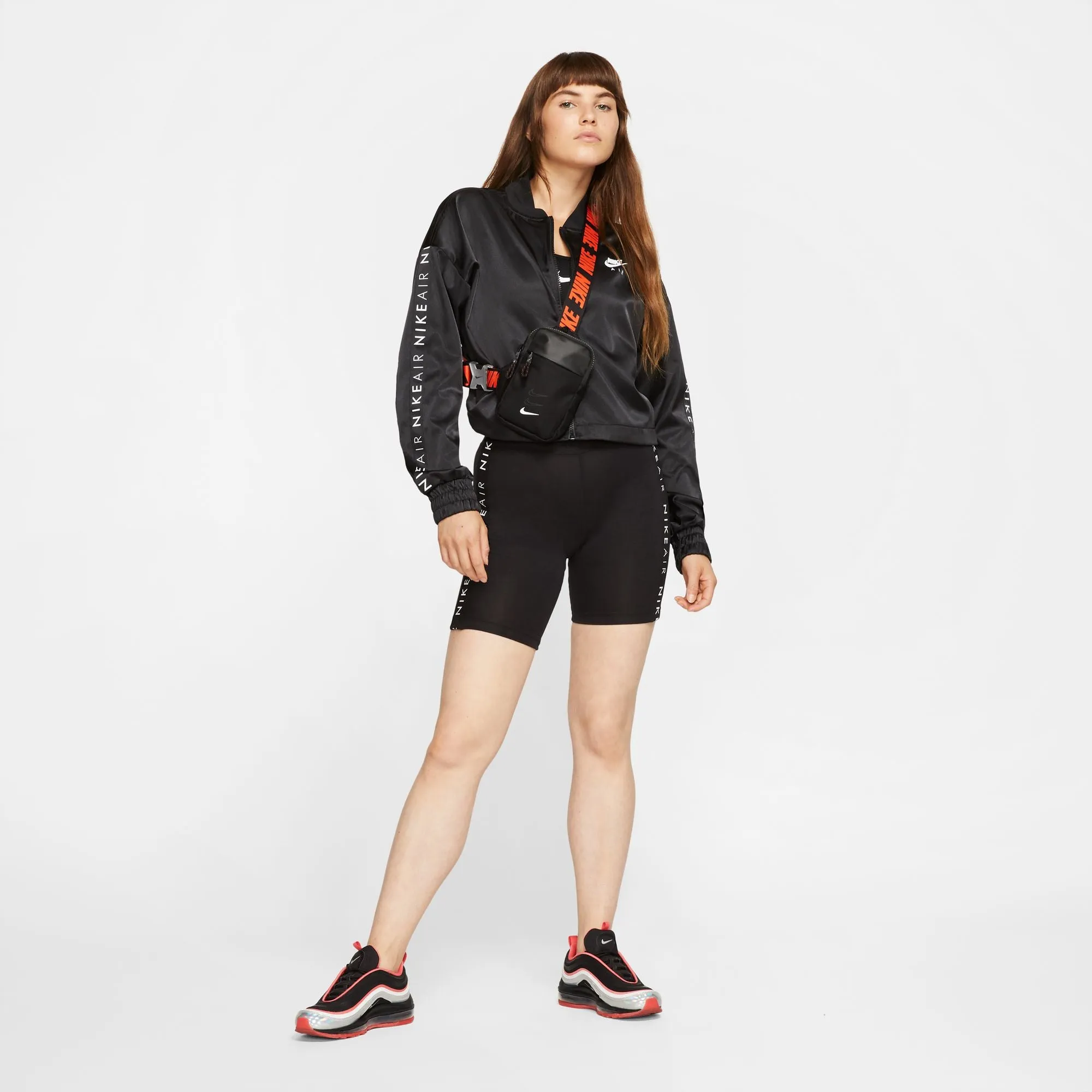 Sportswear Essentials Hip Pack