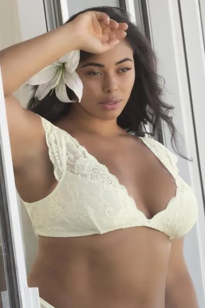 Suzette Bralette - White - Size