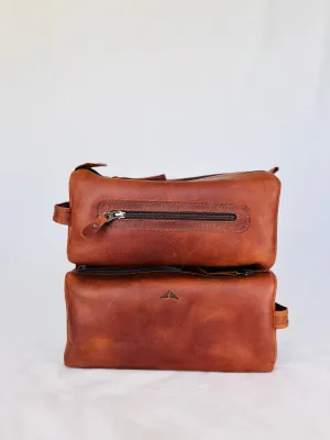 The Signature Men’s Toiletry Bag
