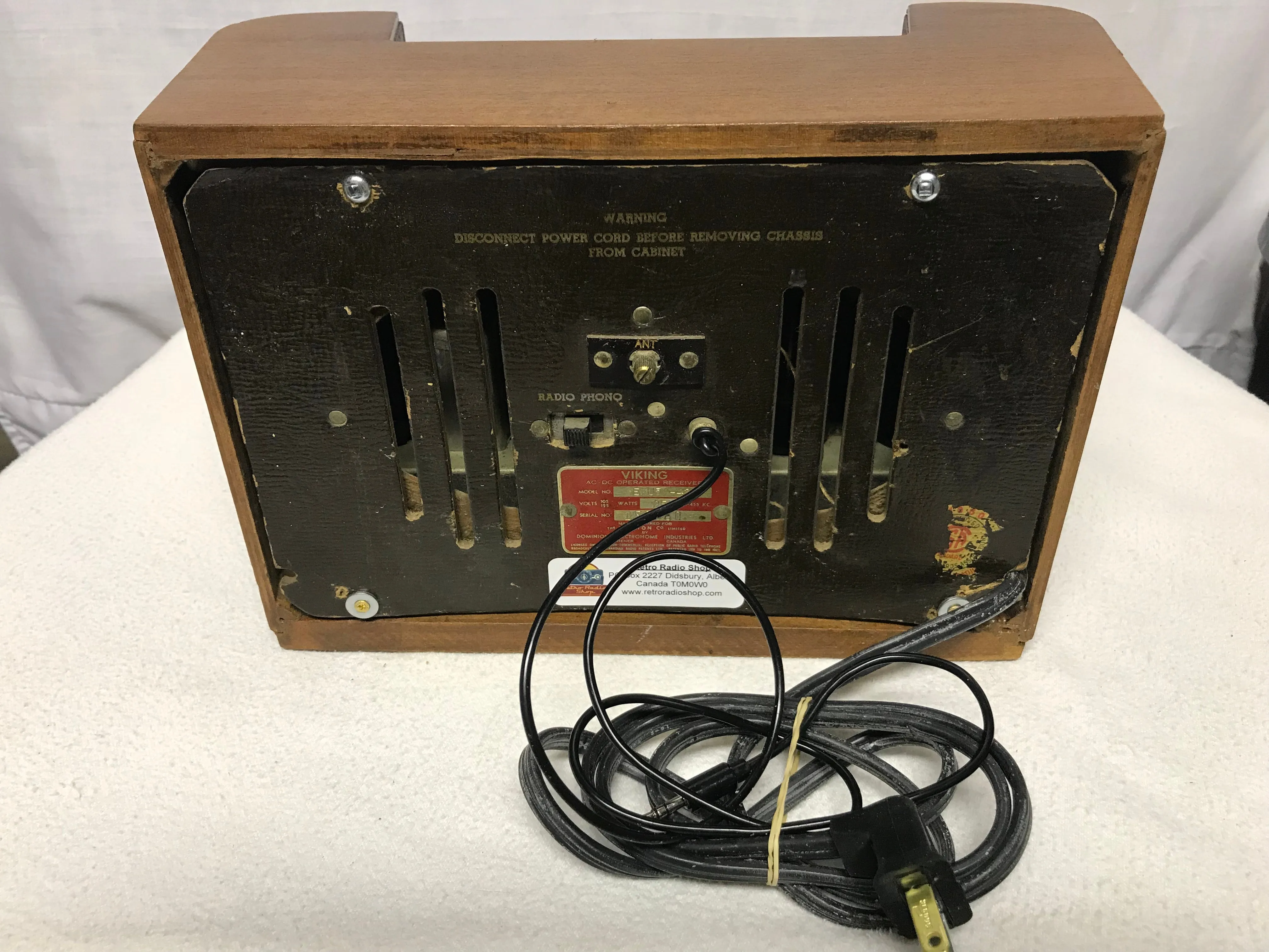 Vintage Viking EMU51-418 Tube Radio With Bluetooth input.